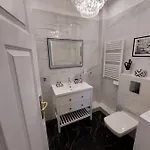 Raphael's Apartment, Classé 3 étoiles *