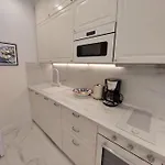 Raphael's Apartment, Classe 3 Etoiles 公寓