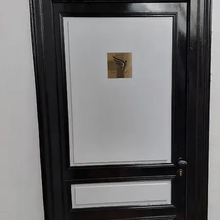 Raphael's Apartment, Classe 3 Etoiles *