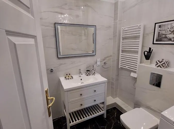 Raphael's Apartment, Classe 3 Etoiles *