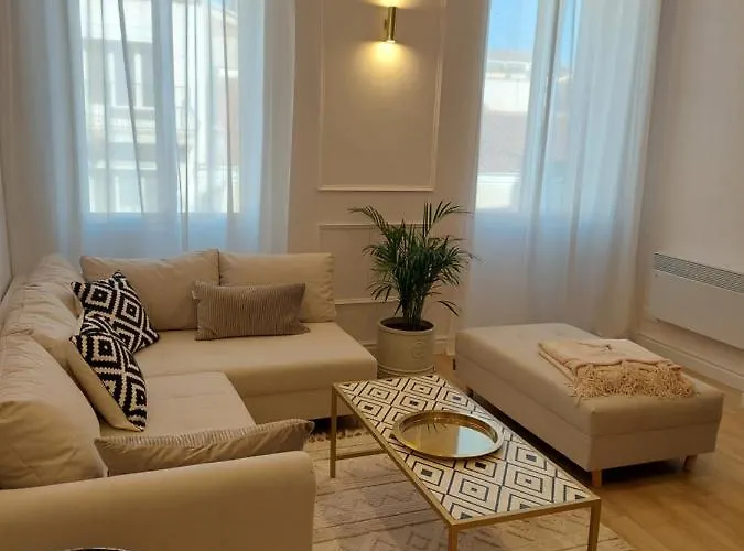 Raphael's Apartment, Classé 3 étoiles