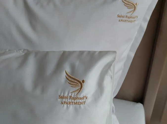 Raphael's Apartment, Classé 3 étoiles *