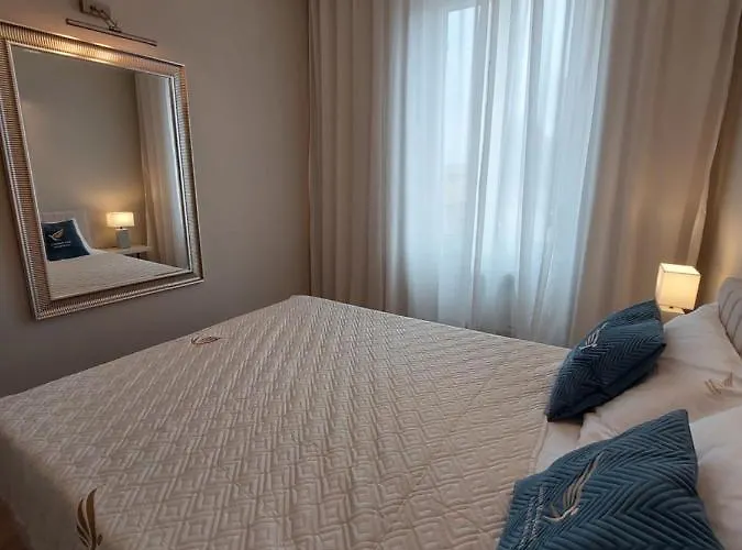 Raphael's Apartment, Classe 3 Etoiles Апартаменты